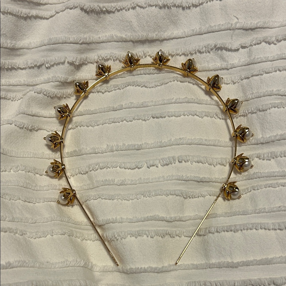 Henri Bendel Elegant Gold Floral Headband